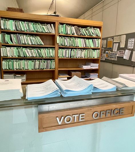 Portcullis House Vote Office (Credit: Iliyan Nanchev)